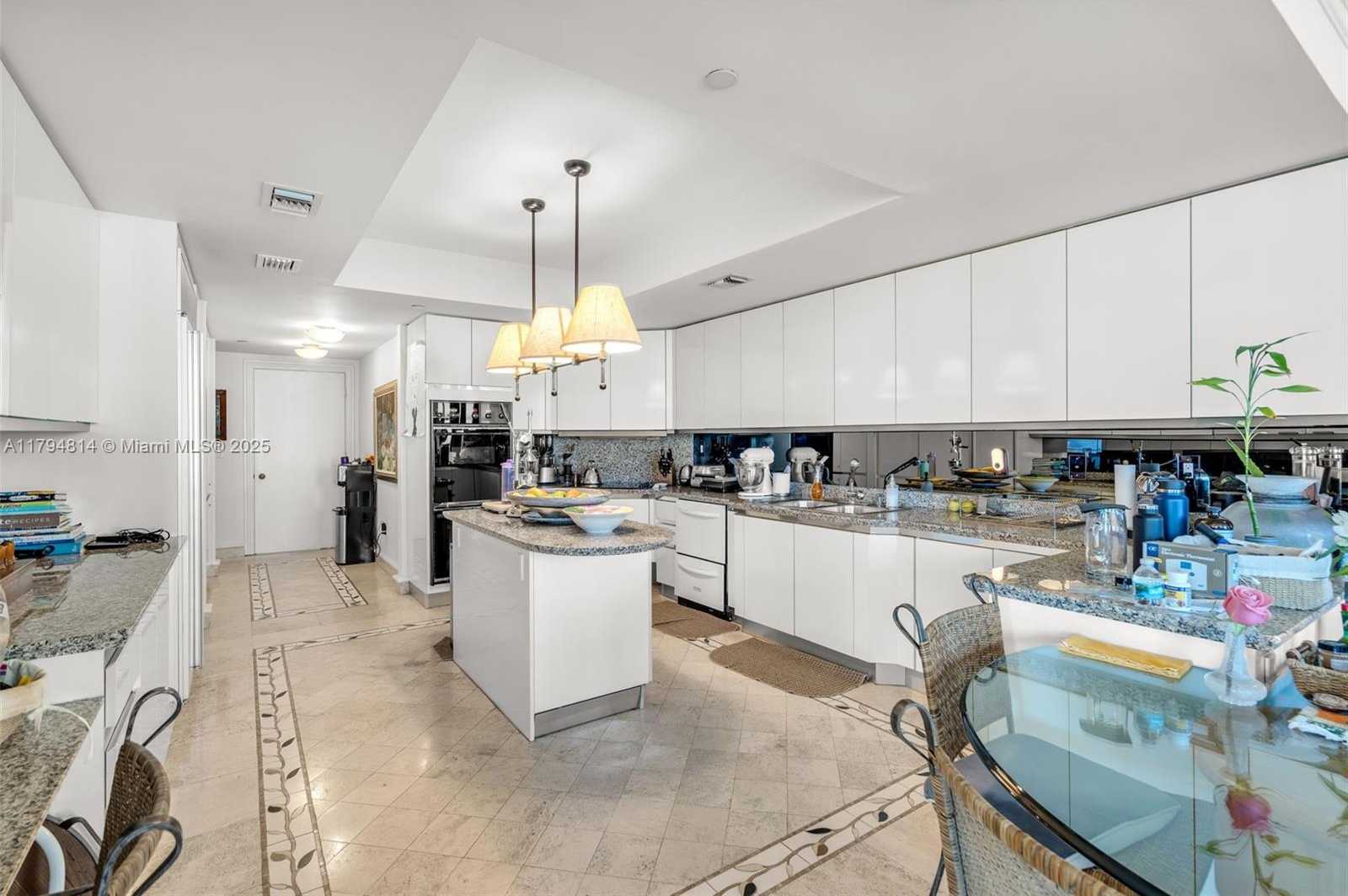 Small Image of 445 GRAND BAY DR #1001, Key Biscayne Number 24