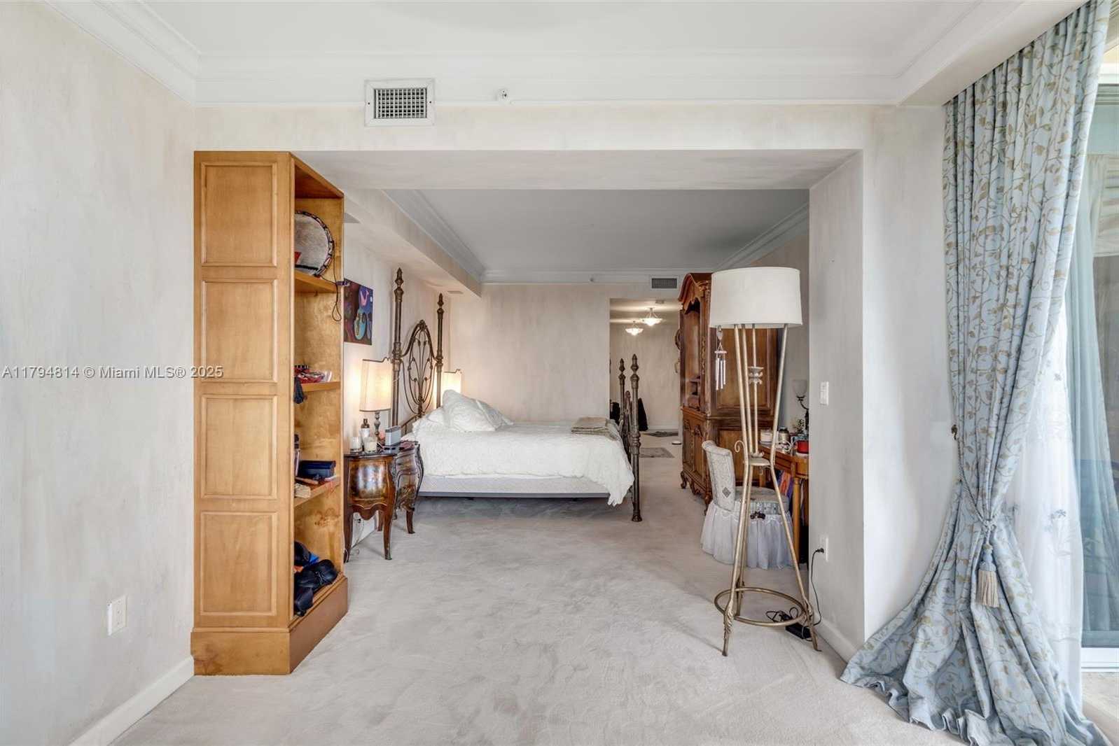 Small Image of 445 GRAND BAY DR #1001, Key Biscayne Number 43