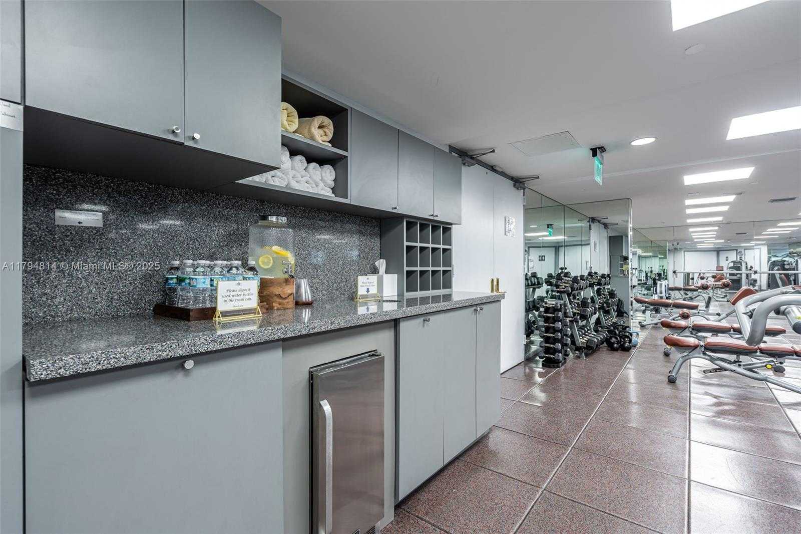 Small Image of 445 GRAND BAY DR #1001, Key Biscayne Number 51
