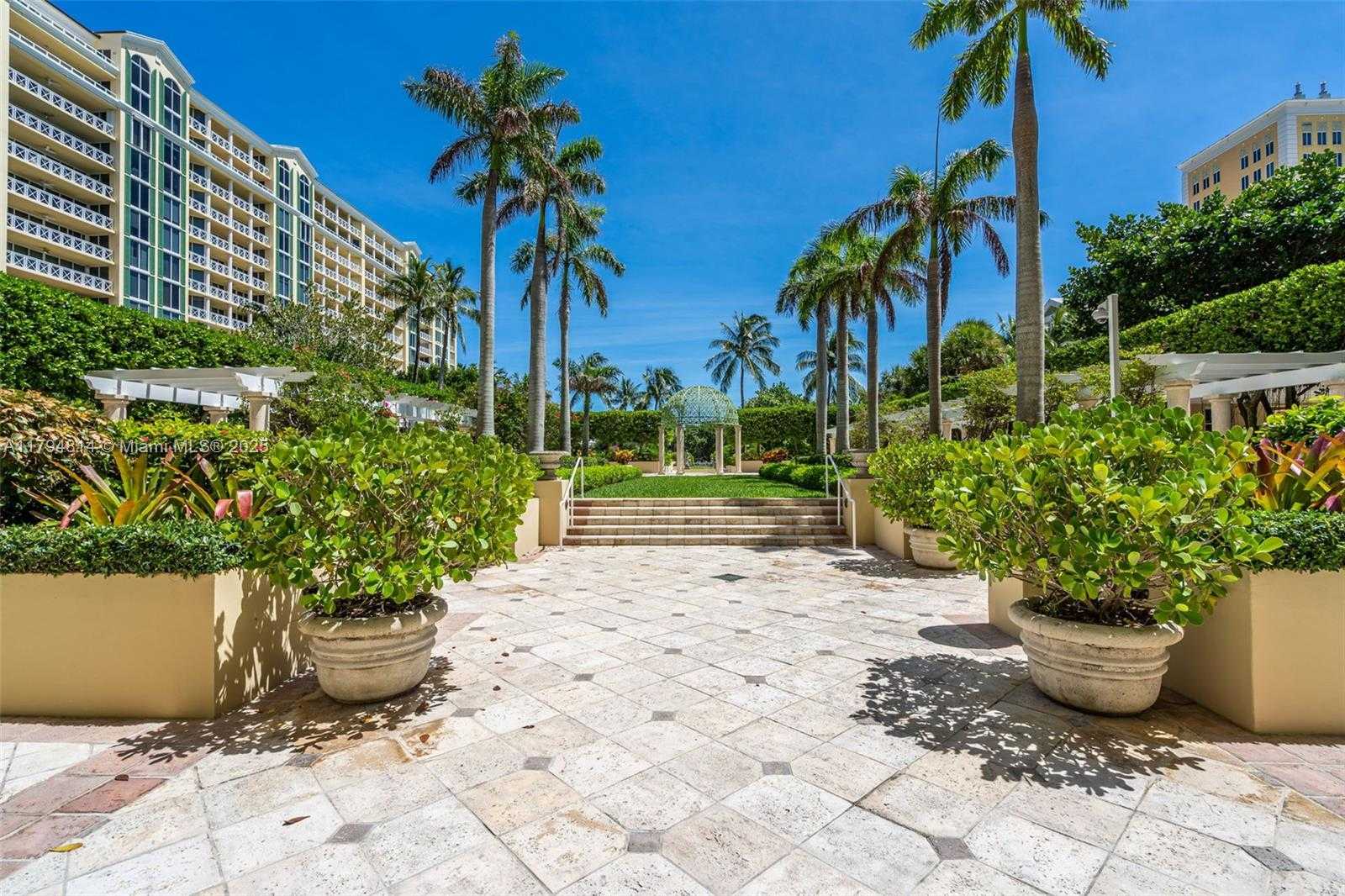Small Image of 445 GRAND BAY DR #1001, Key Biscayne Number 55