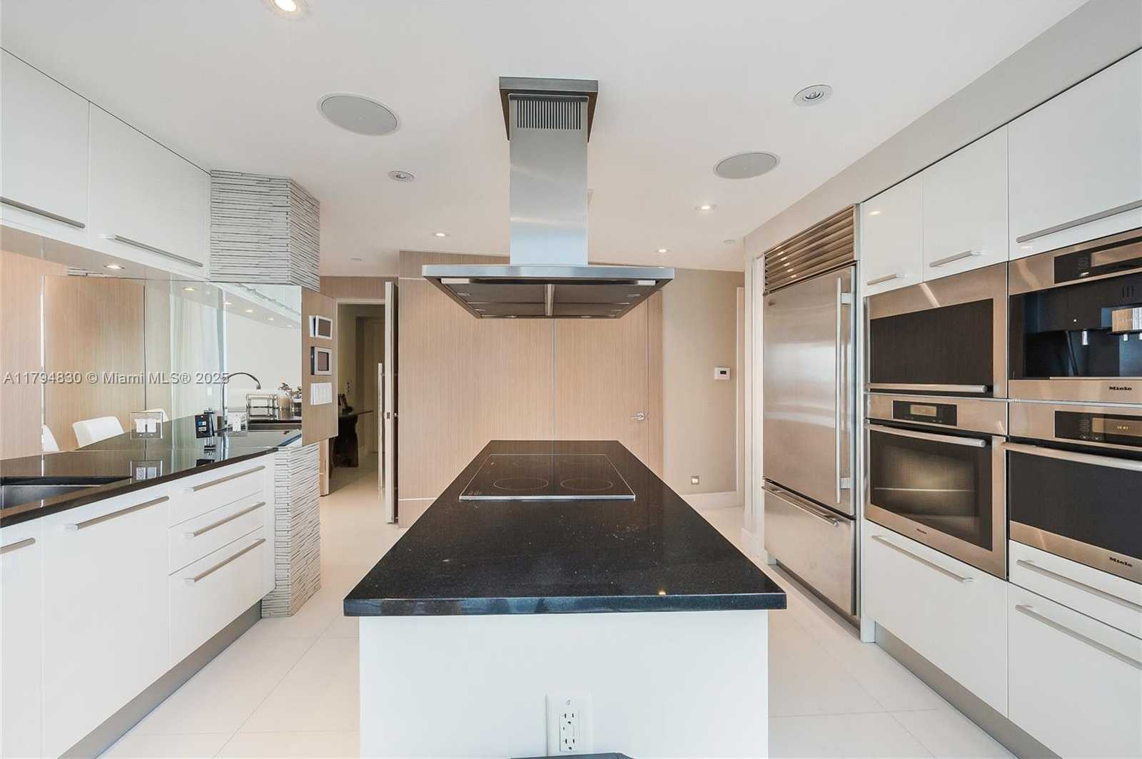 Small Image of 17121 COLLINS AVE #2608, Sunny Isles Beach Number 12