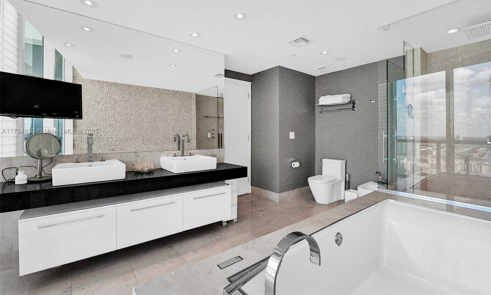 Small Image of 17121 COLLINS AVE #2608, Sunny Isles Beach Number 14