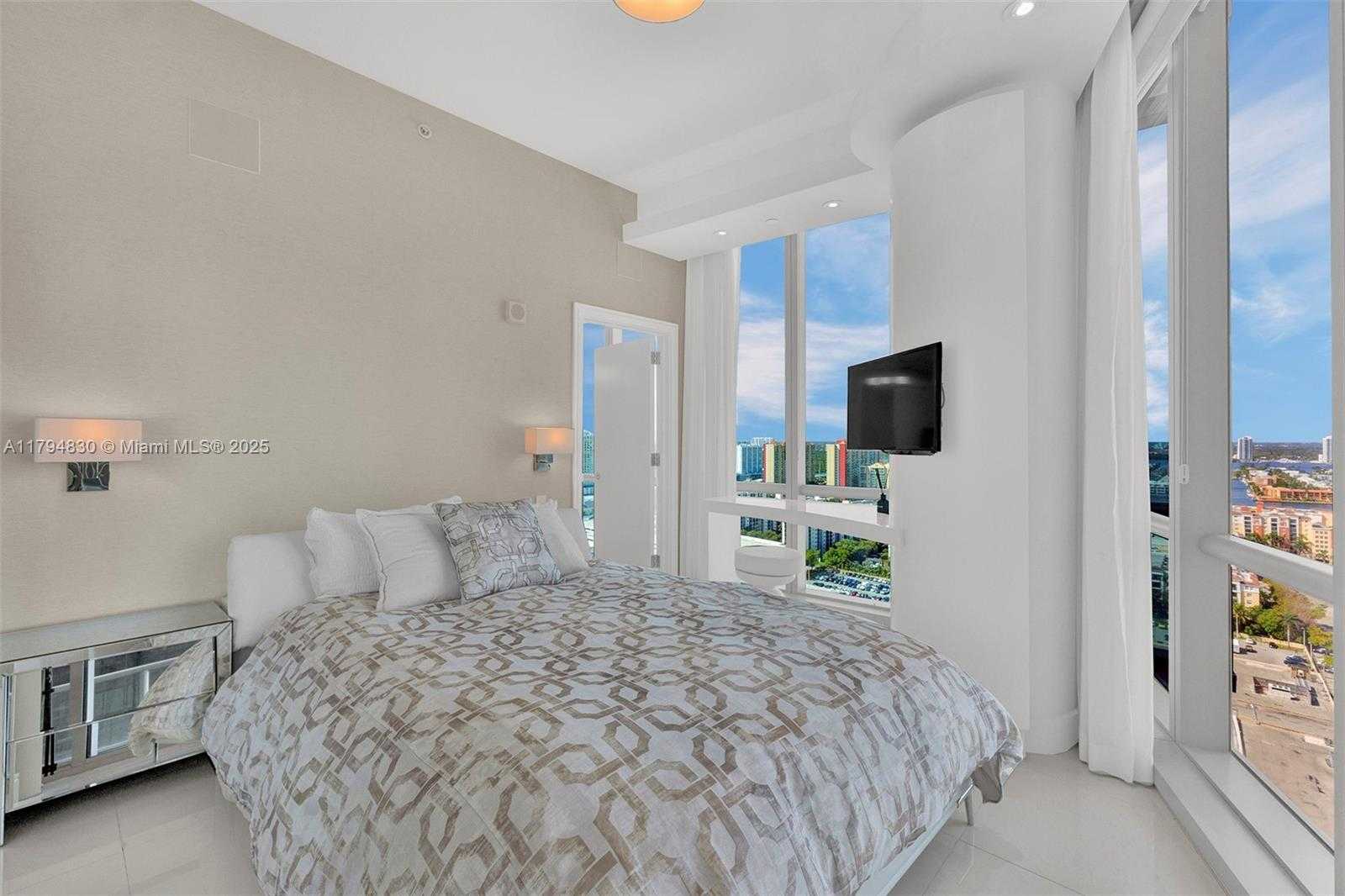 Small Image of 17121 COLLINS AVE #2608, Sunny Isles Beach Number 16