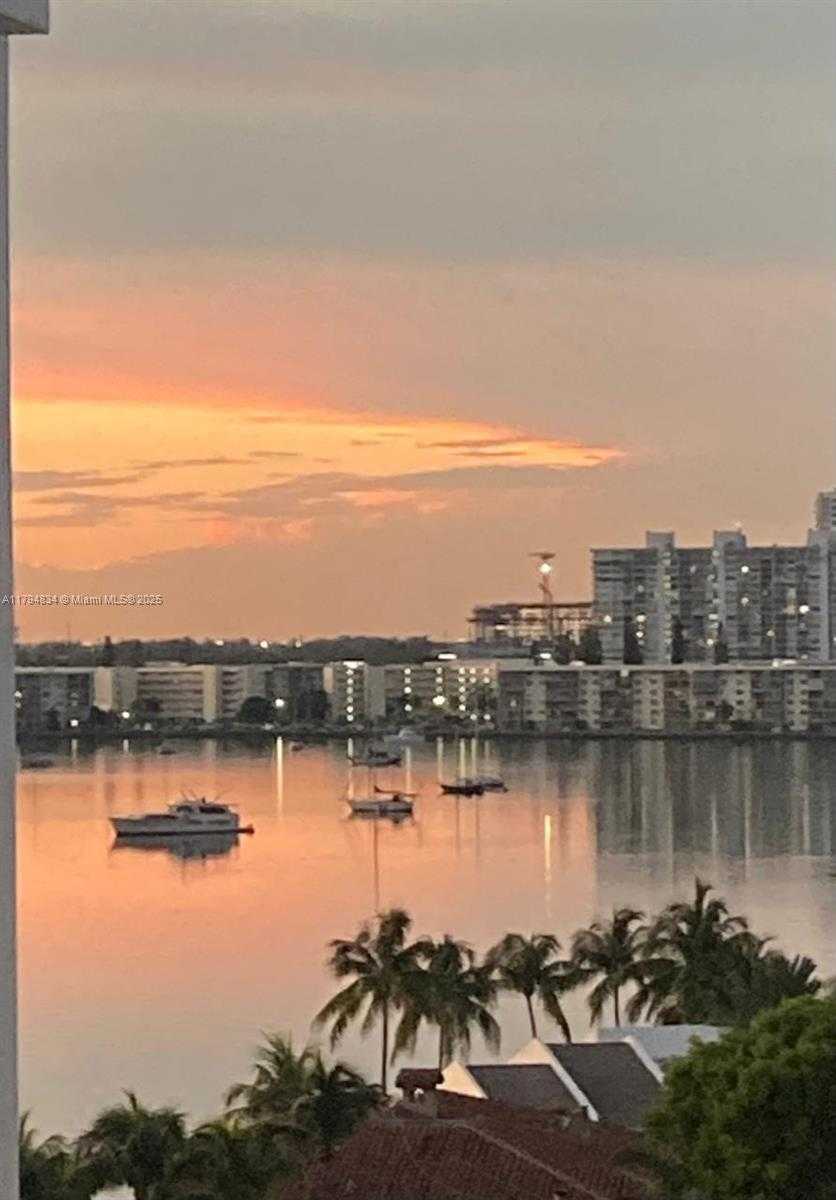 Small Image of 2903 NORTH MIAMI BEACH BLVD #1003, North Miami Beach Number 11