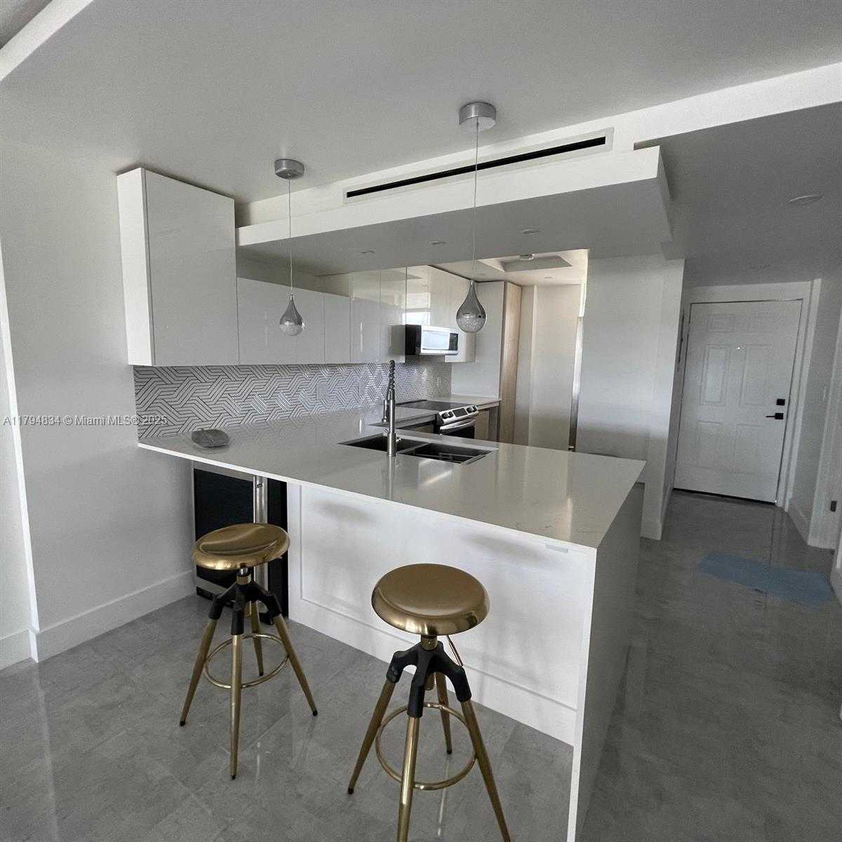 Small Image of 2903 NORTH MIAMI BEACH BLVD #1003, North Miami Beach Number 2