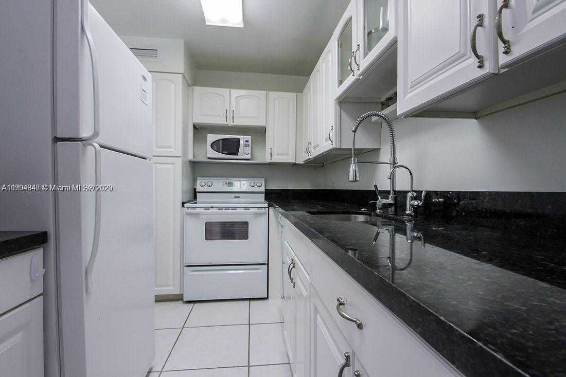 Small Image of 3 ISLAND AVE #07B, Miami Beach Number 4