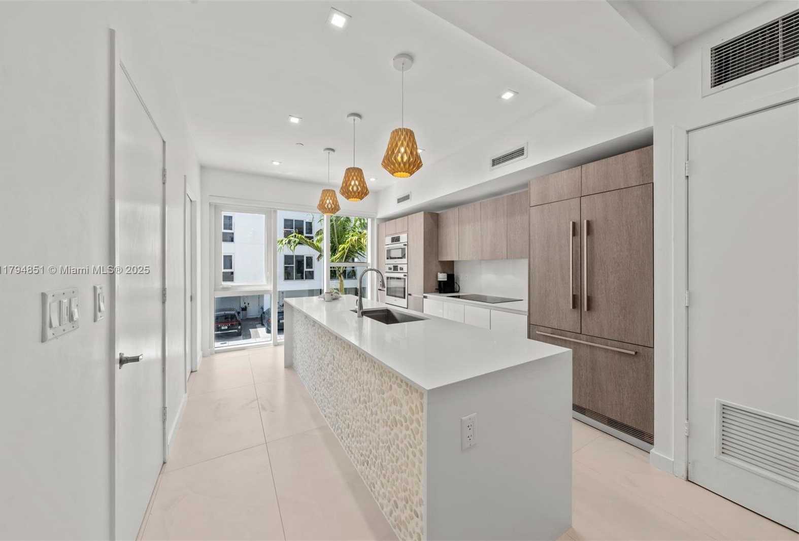 Small Image of 455 NORTH EAST 39TH ST #304, Miami Number 17
