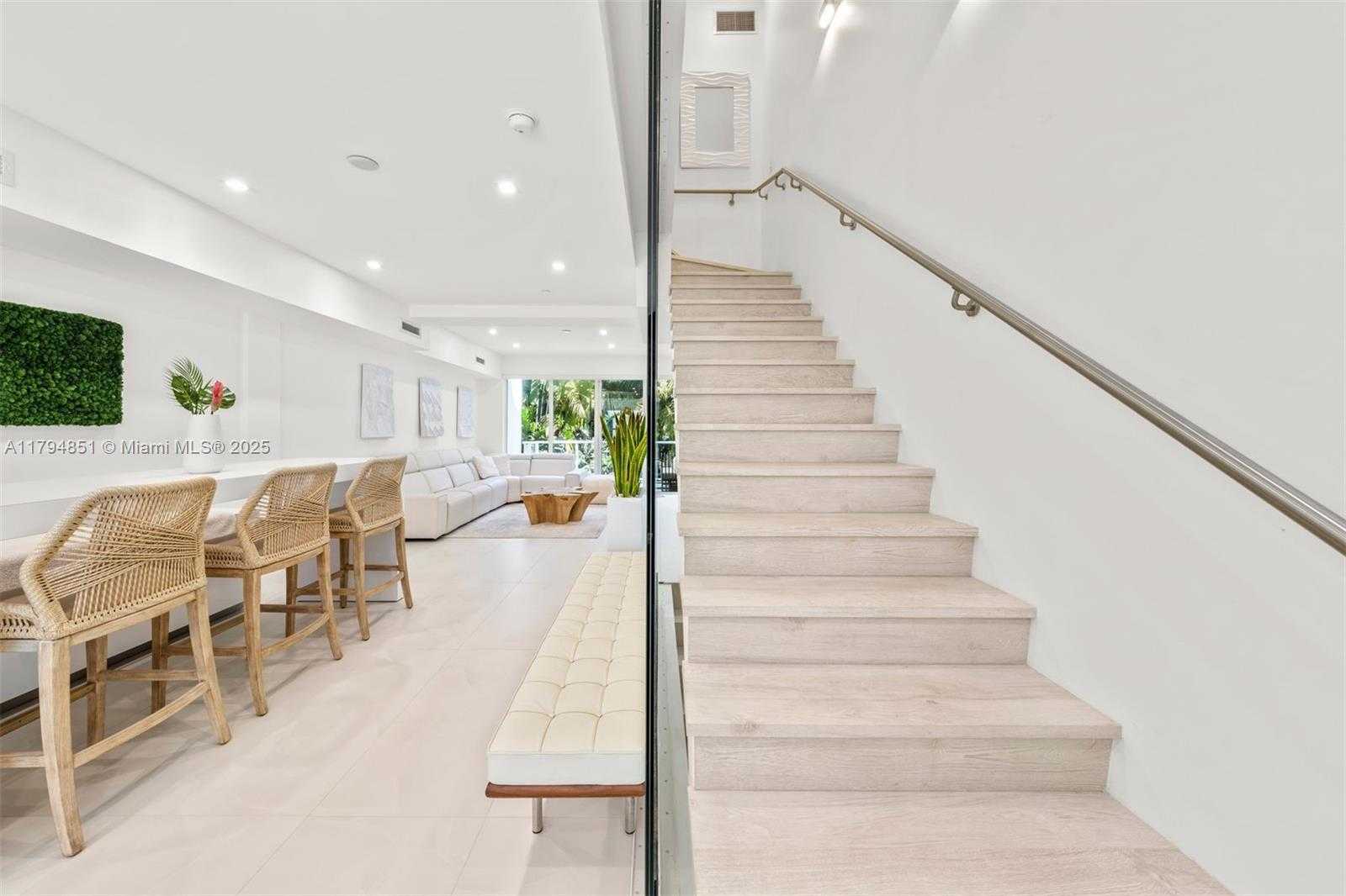 Small Image of 455 NORTH EAST 39TH ST #304, Miami Number 18