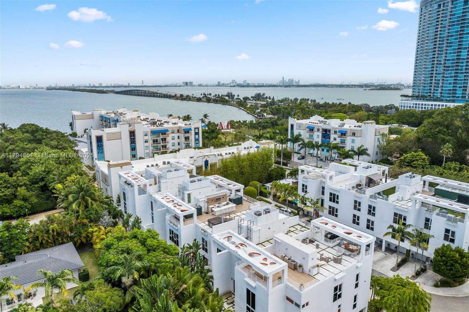 Small Image of 455 NORTH EAST 39TH ST #304, Miami Number 2