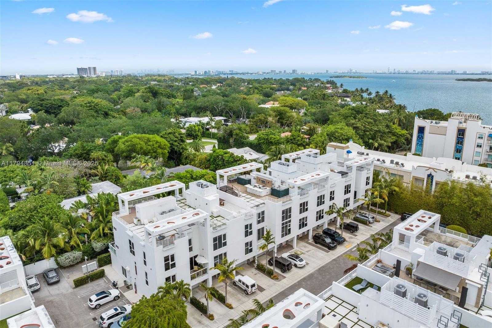 Small Image of 455 NORTH EAST 39TH ST #304, Miami Number 3