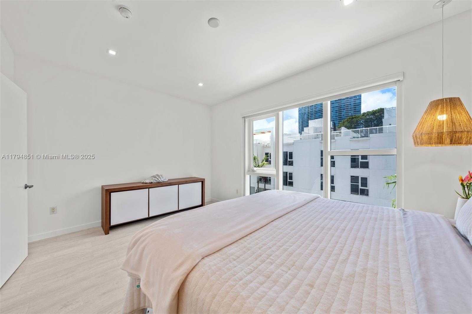 Small Image of 455 NORTH EAST 39TH ST #304, Miami Number 32