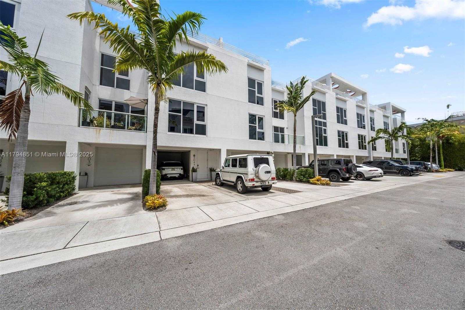 Small Image of 455 NORTH EAST 39TH ST #304, Miami Number 40