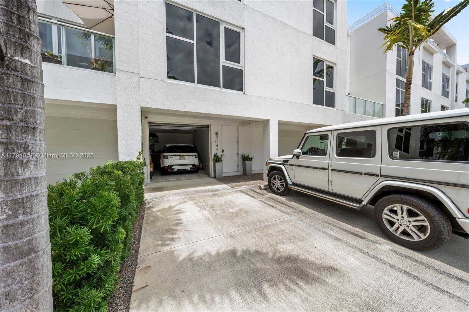 Small Image of 455 NORTH EAST 39TH ST #304, Miami Number 41