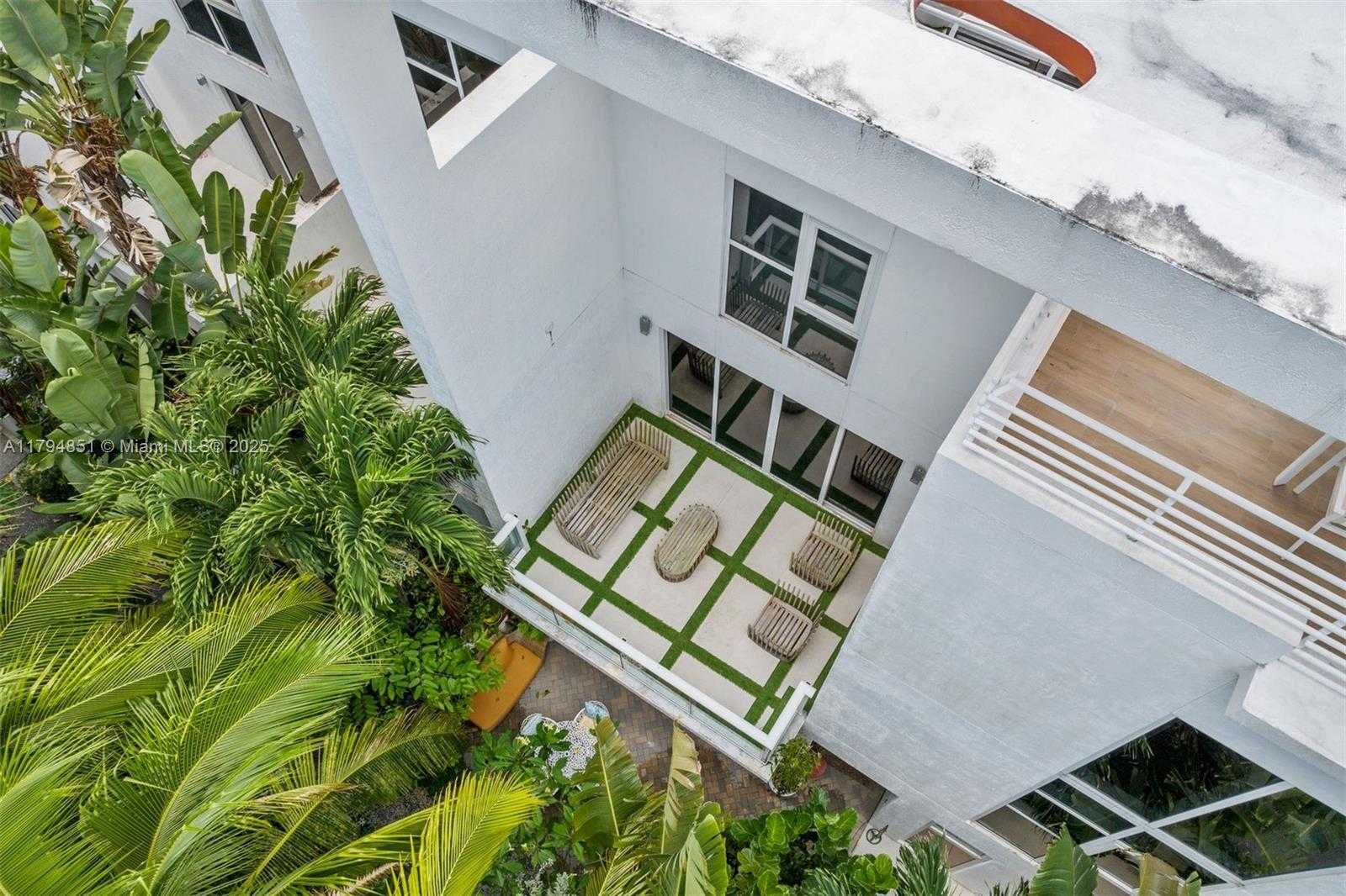 Small Image of 455 NORTH EAST 39TH ST #304, Miami Number 43