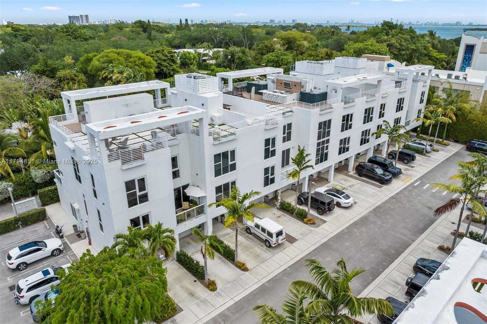 Small Image of 455 NORTH EAST 39TH ST #304, Miami Number 48