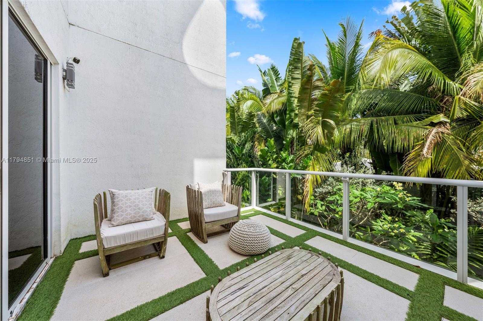 Small Image of 455 NORTH EAST 39TH ST #304, Miami Number 6