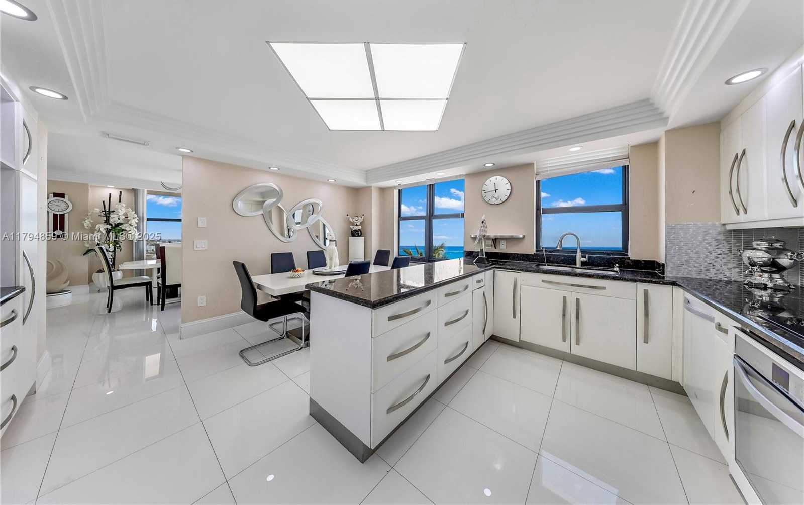 Small Image of 9801 COLLINS AVE #6A Oceanfront, Bal Harbour Number 4