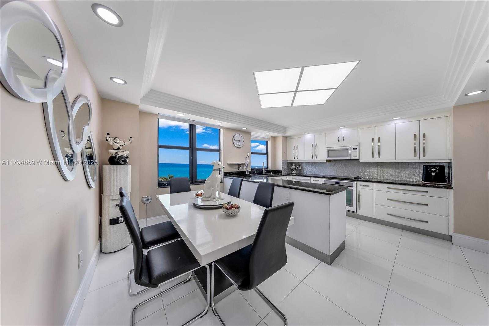Small Image of 9801 COLLINS AVE #6A Oceanfront, Bal Harbour Number 5
