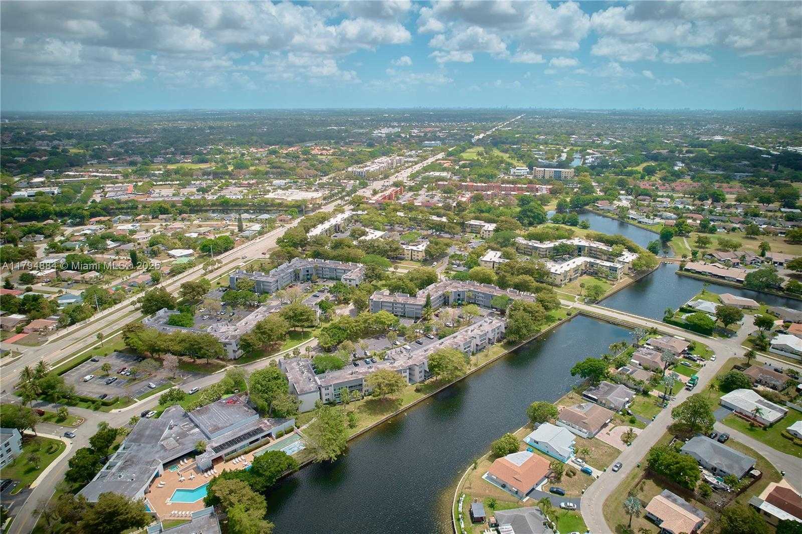 Small Image of 9150 LIME BAY BLVD #201, Tamarac Number 31