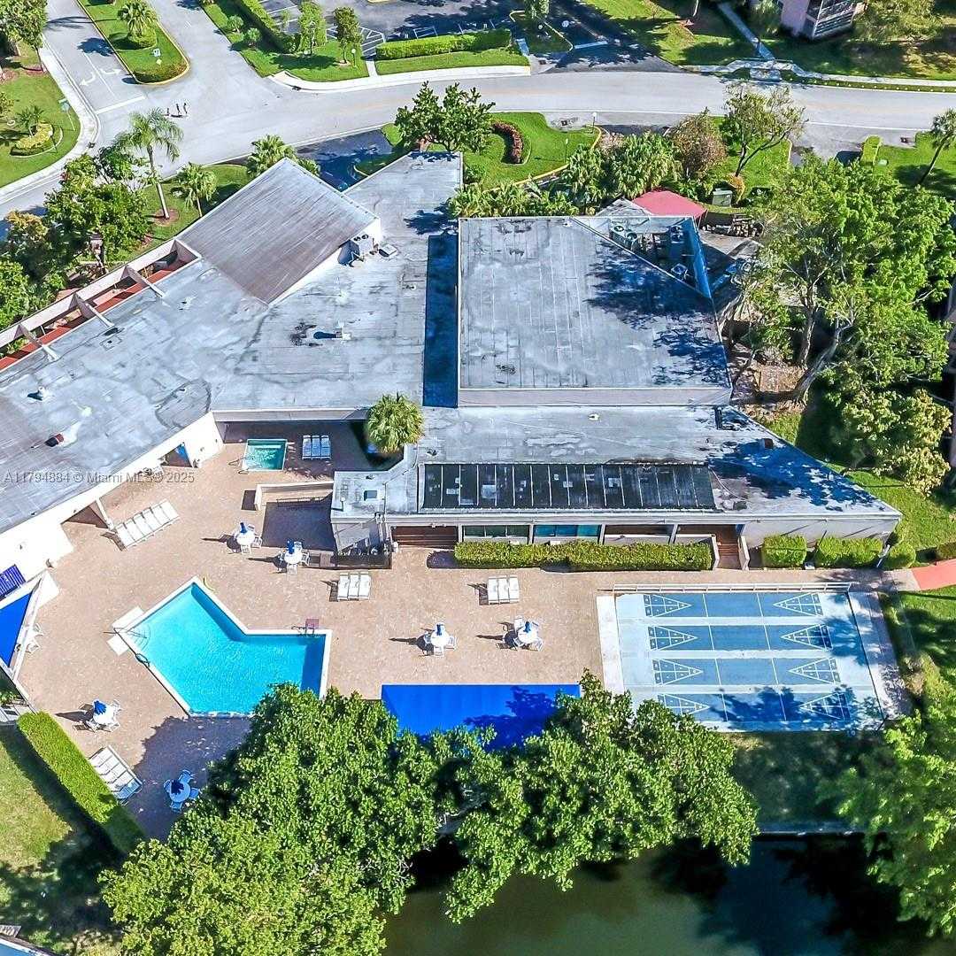 Small Image of 9150 LIME BAY BLVD #201, Tamarac Number 37