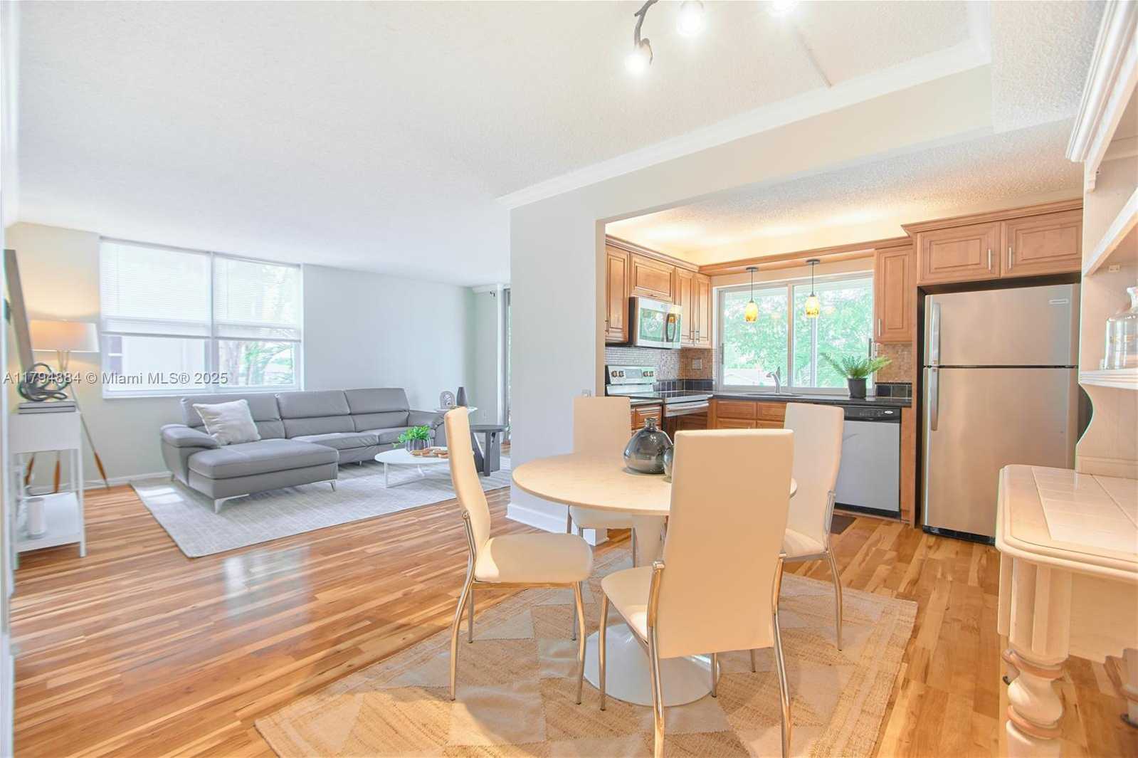 Small Image of 9150 LIME BAY BLVD #201, Tamarac Number 6