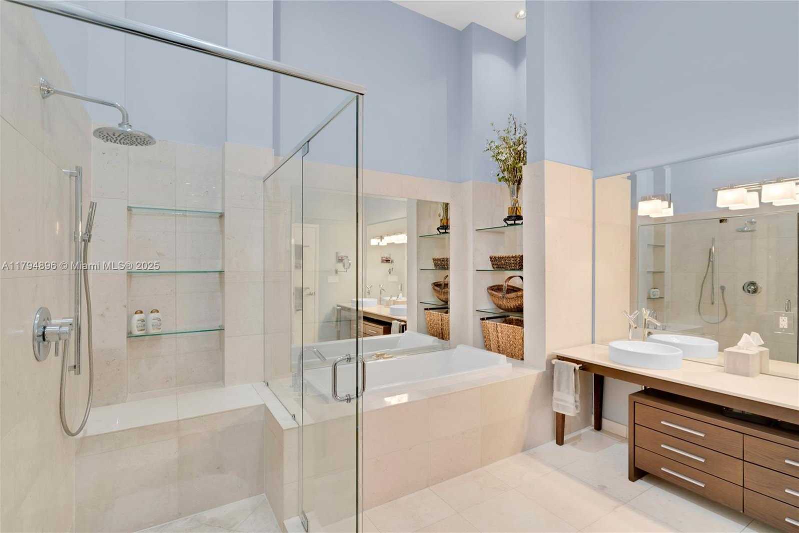 Small Image of 465 BRICKELL AVE #2801, Miami Number 21