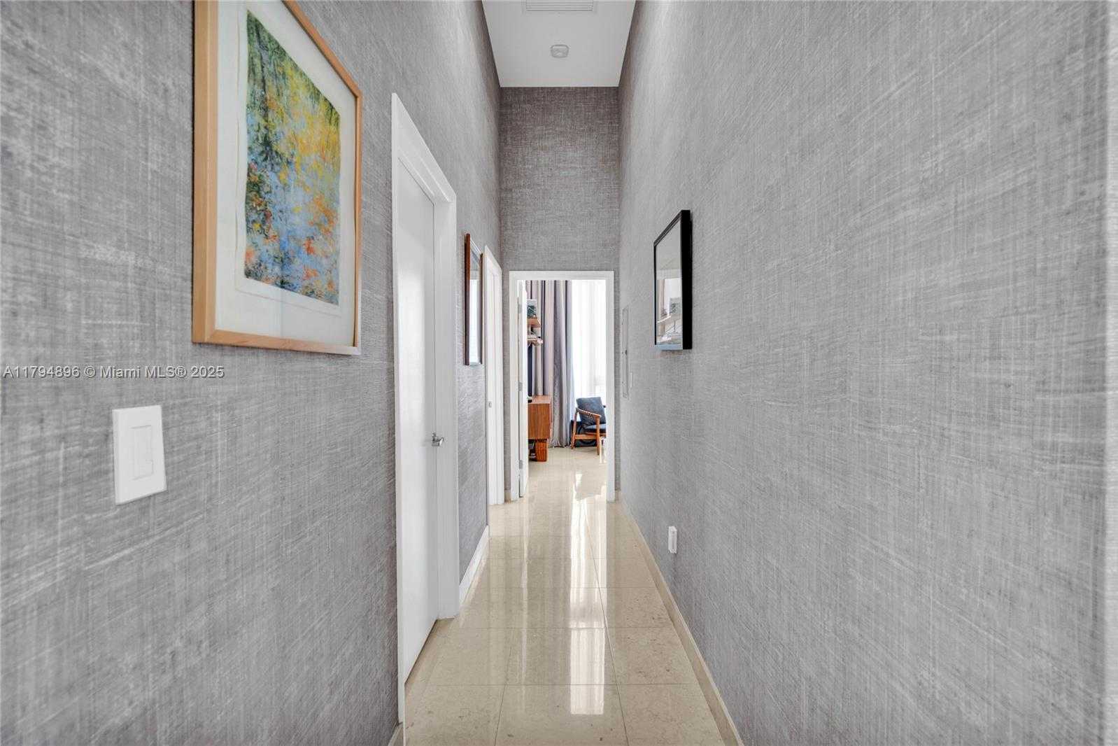 Small Image of 465 BRICKELL AVE #2801, Miami Number 31