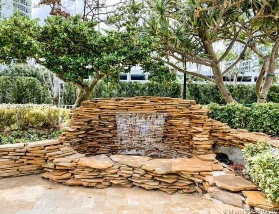 Small Image of 3500 MYSTIC POINTE DRIVE #2108, Aventura Number 16