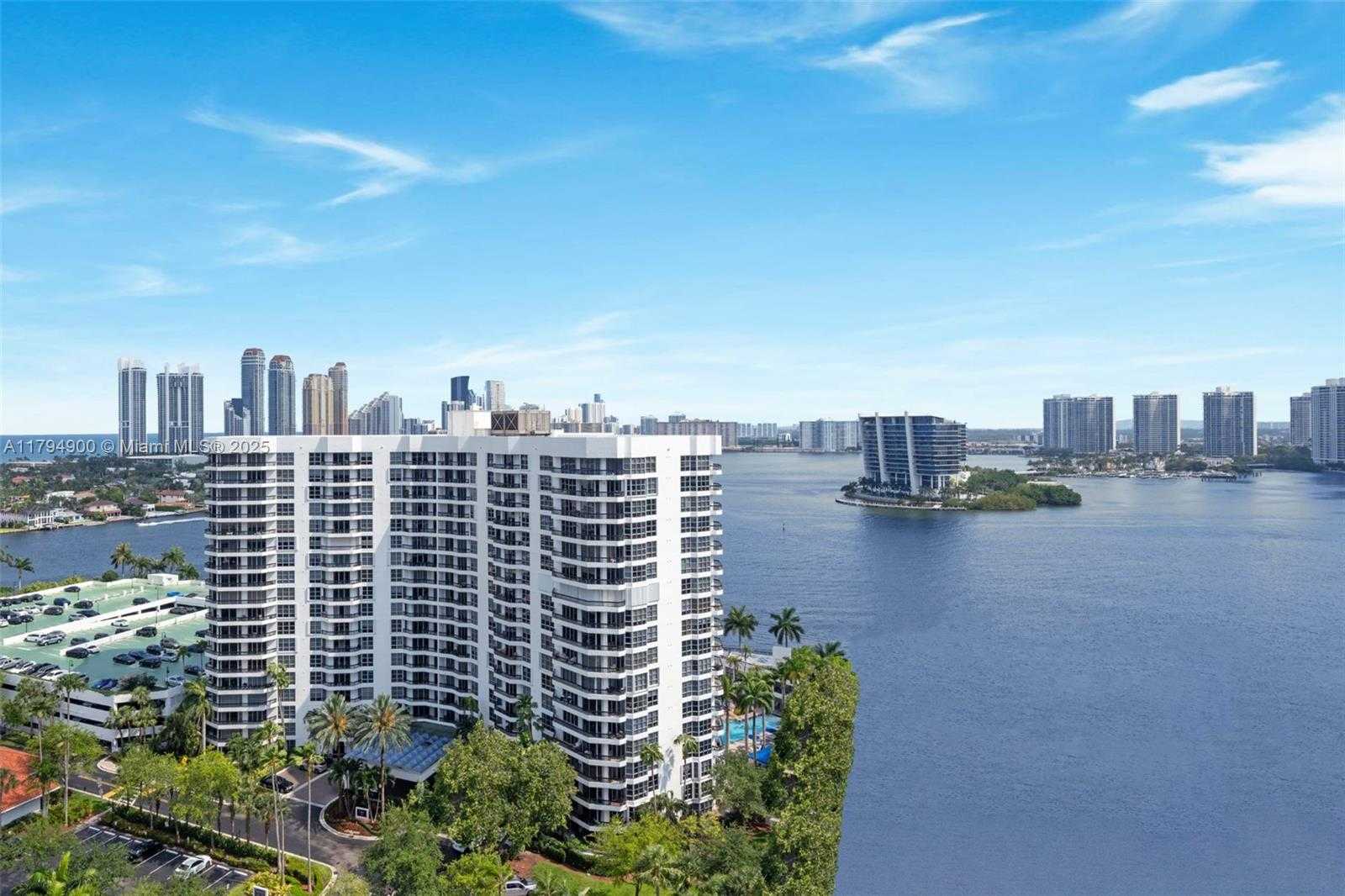 Small Image of 3500 MYSTIC POINTE DRIVE #2108, Aventura Number 23