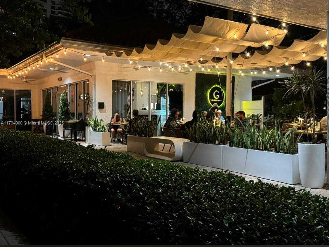 Small Image of 3500 MYSTIC POINTE DRIVE #2108, Aventura Number 30