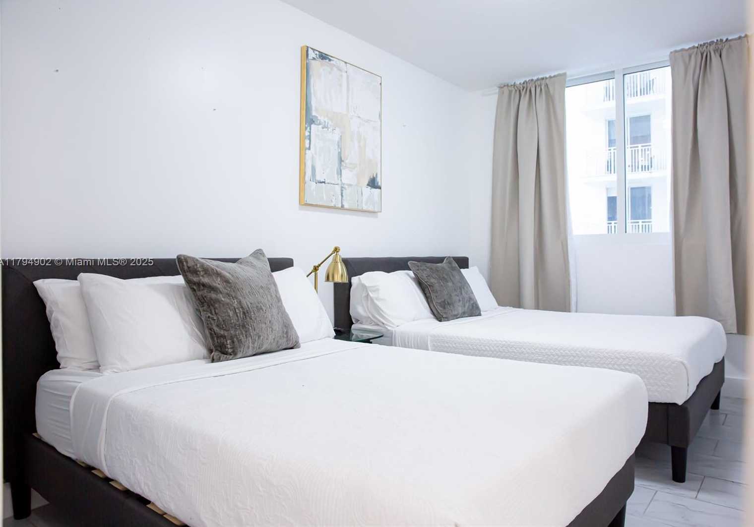 Small Image of 170 SOUTH EAST 14TH ST #1605, Miami Number 14