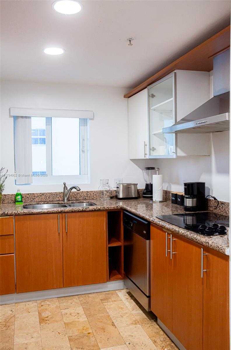 Small Image of 170 SOUTH EAST 14TH ST #1605, Miami Number 5