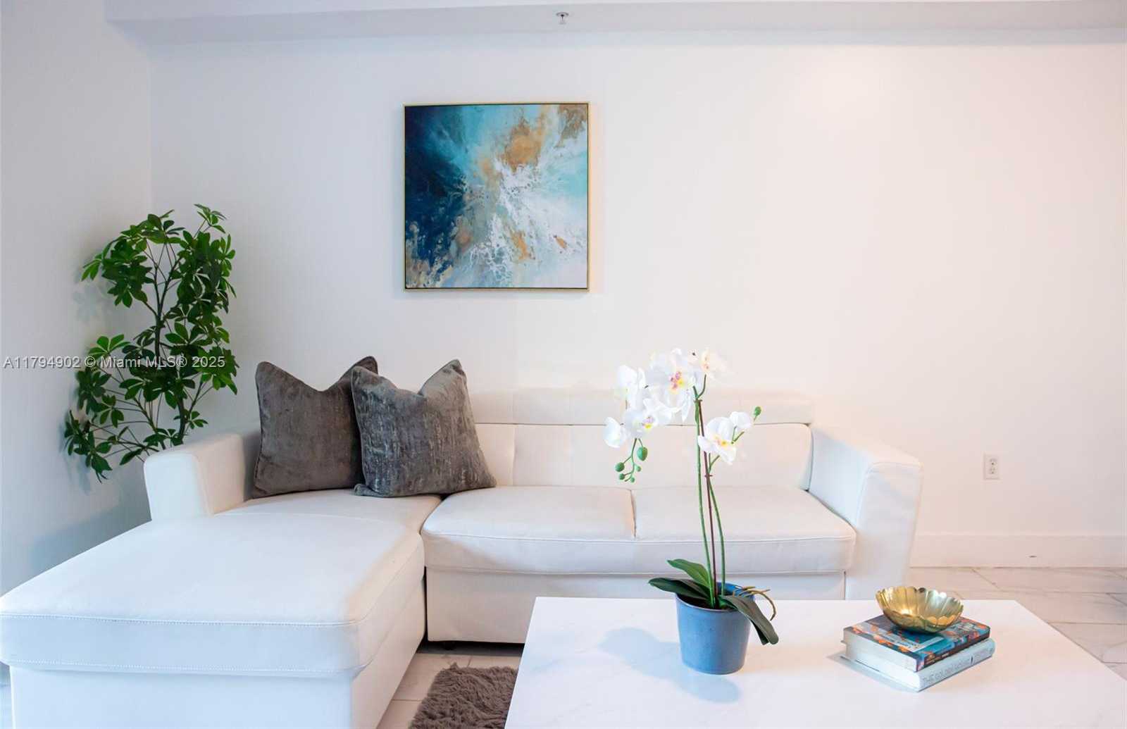 Small Image of 170 SOUTH EAST 14TH ST #1605, Miami Number 9