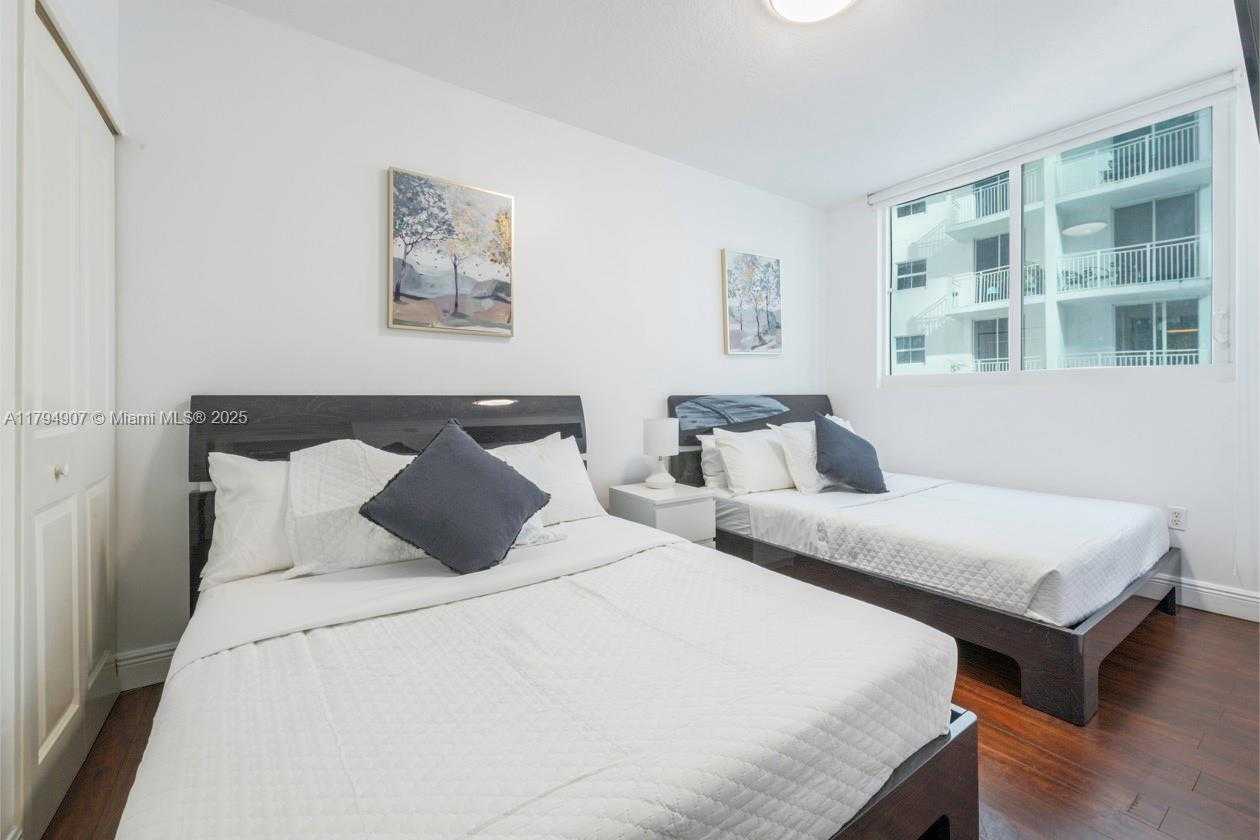 Small Image of 170 SOUTH EAST 14TH ST #1905, Miami Number 17