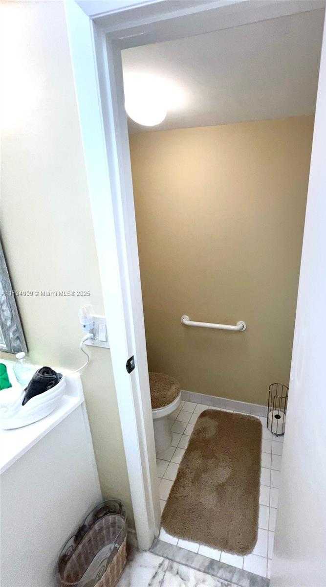 Small Image of 1500 SOUTH OCEAN DR #12K, Hollywood Number 15