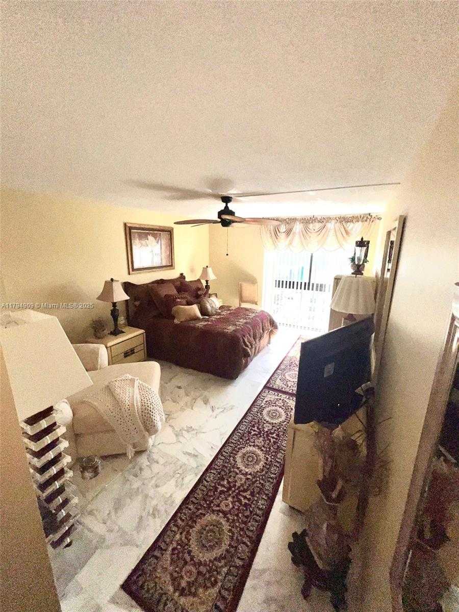 Small Image of 1500 SOUTH OCEAN DR #12K, Hollywood Number 17