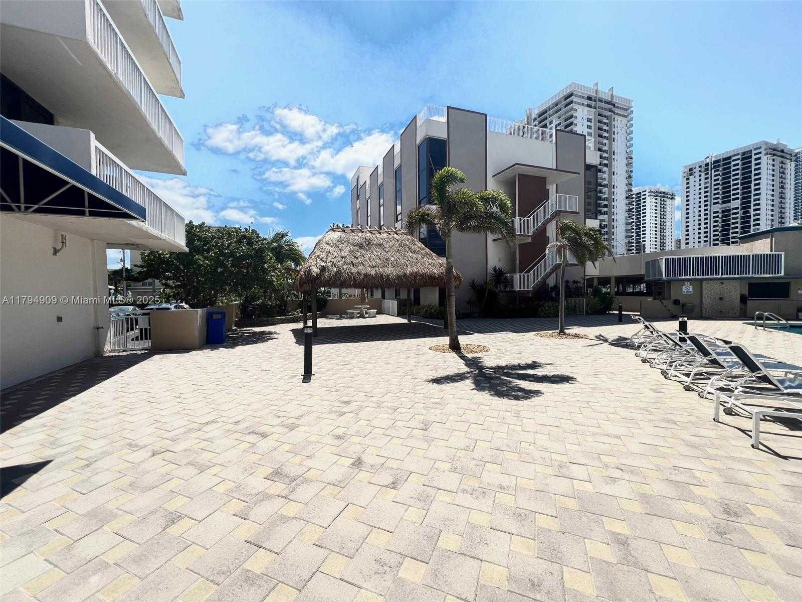 Small Image of 1500 SOUTH OCEAN DR #12K, Hollywood Number 27