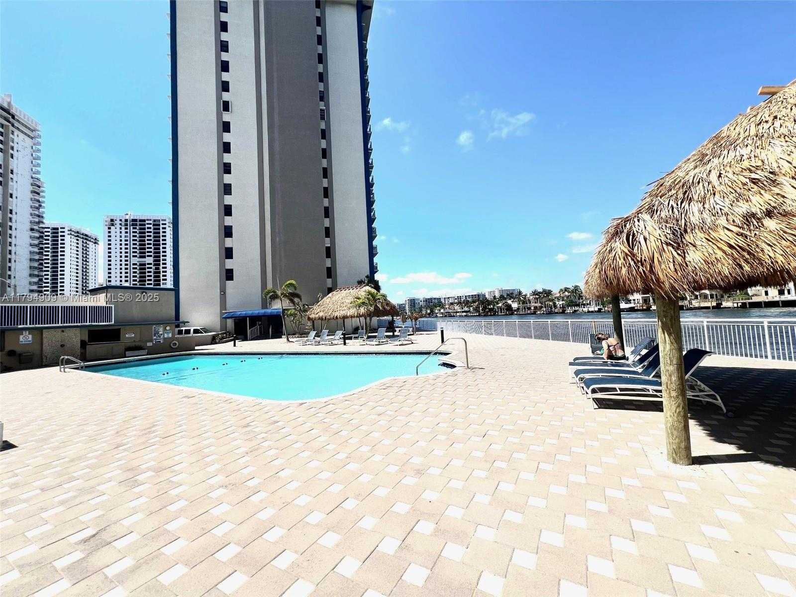 Small Image of 1500 SOUTH OCEAN DR #12K, Hollywood Number 29