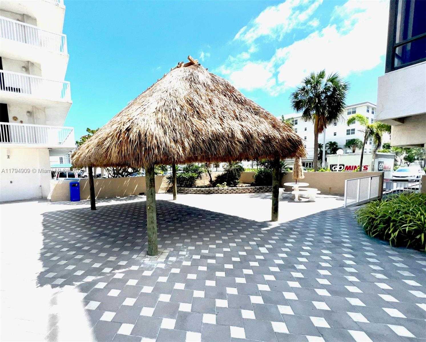 Small Image of 1500 SOUTH OCEAN DR #12K, Hollywood Number 45
