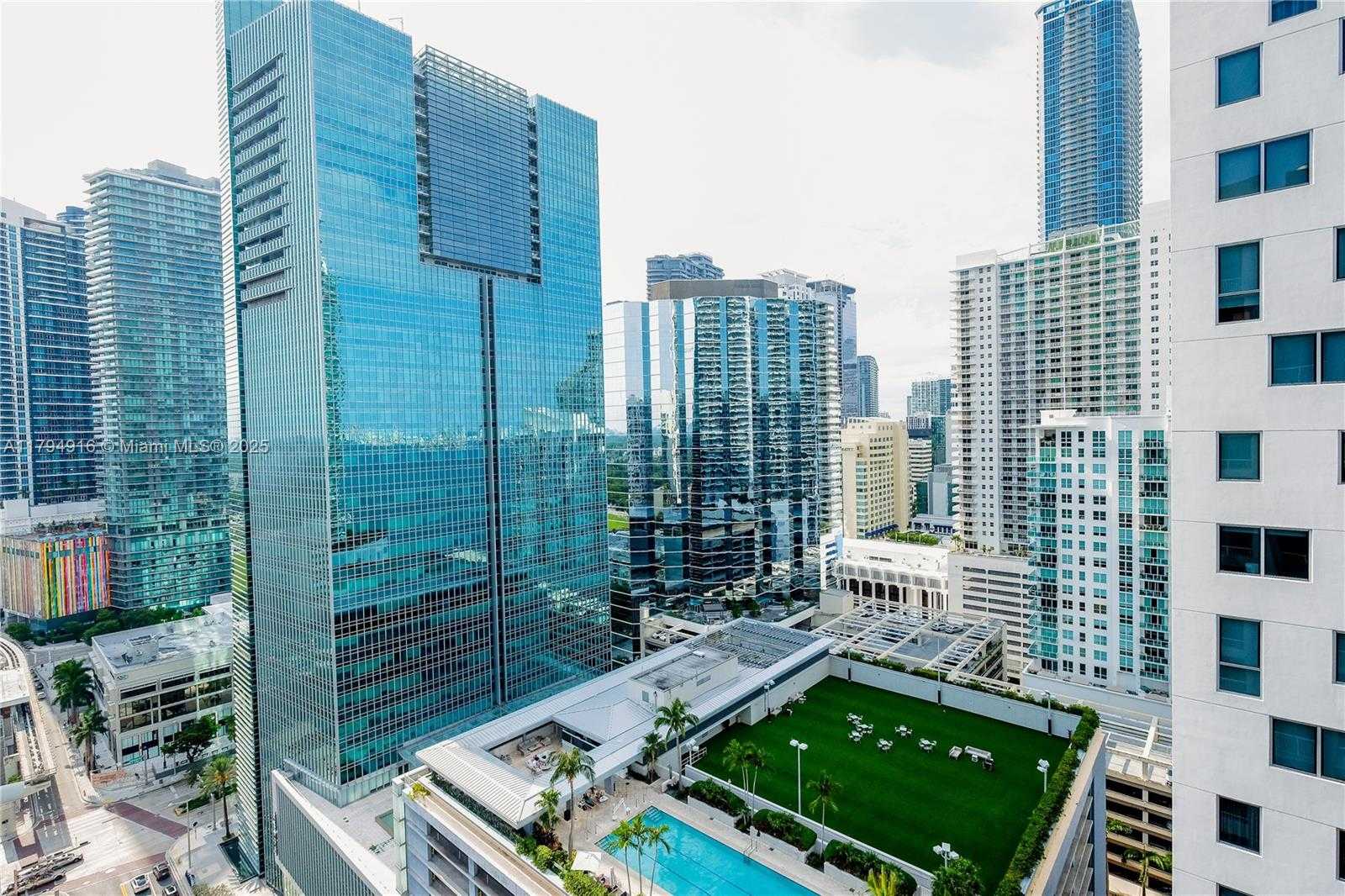 Small Image of 170 SOUTH EAST 14TH ST #2708, Miami Number 24