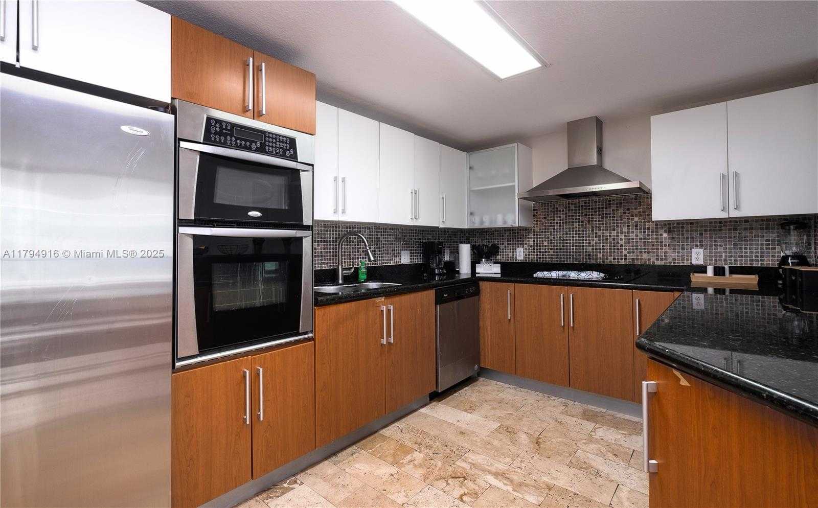 Small Image of 170 SOUTH EAST 14TH ST #2708, Miami Number 6