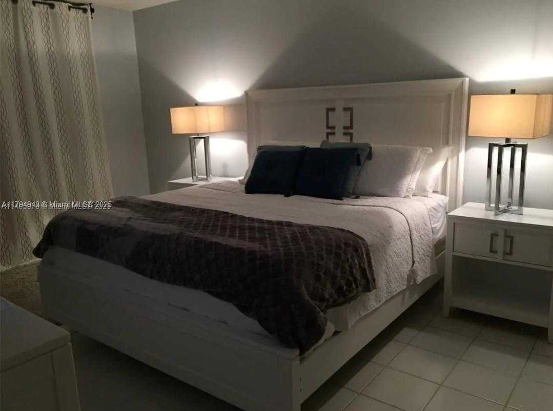 Small Image of 4400 HILLCREST DR #215-B, Hollywood Number 7