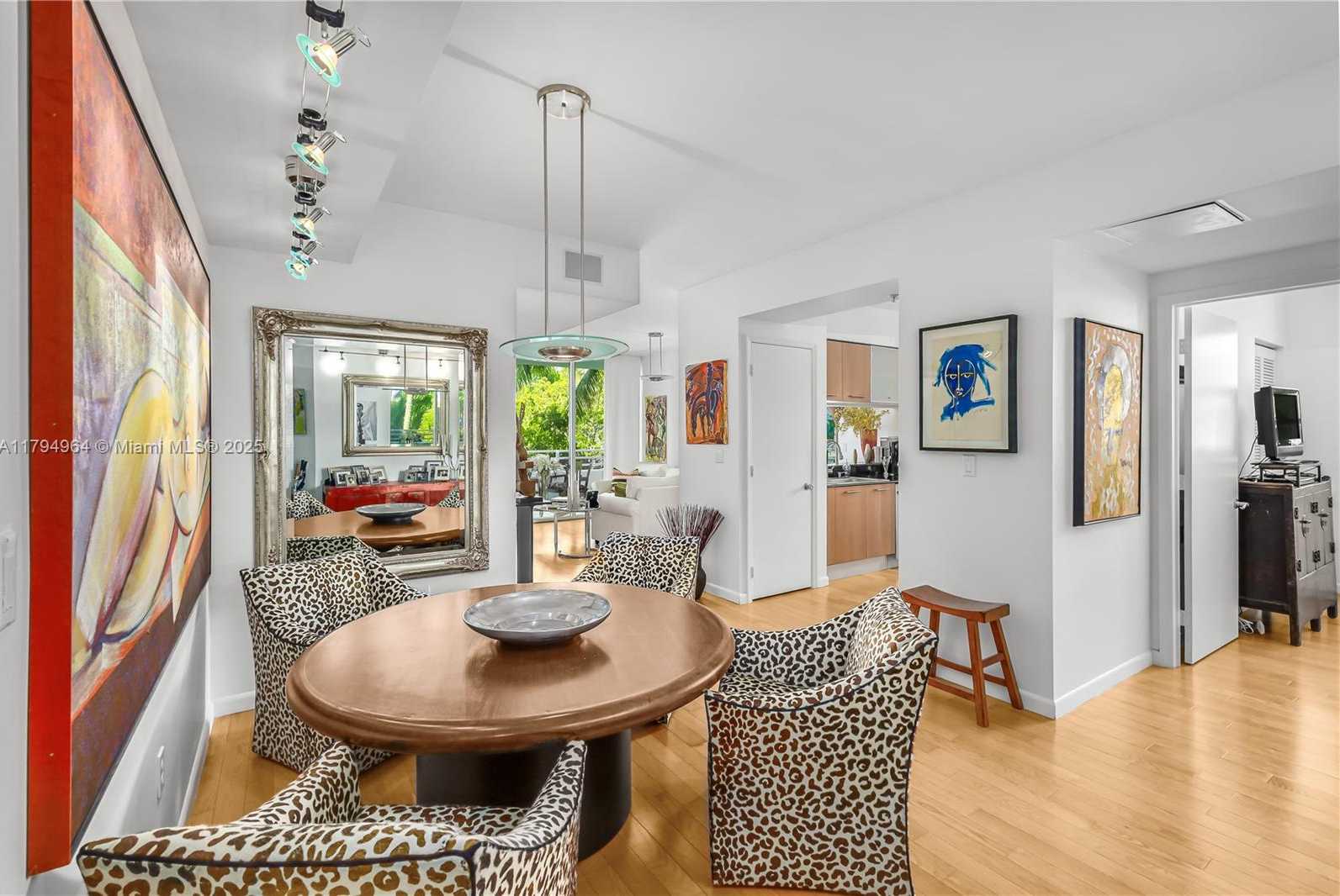 Small Image of 5970 INDIAN CREEK DR #301, Miami Beach Number 2