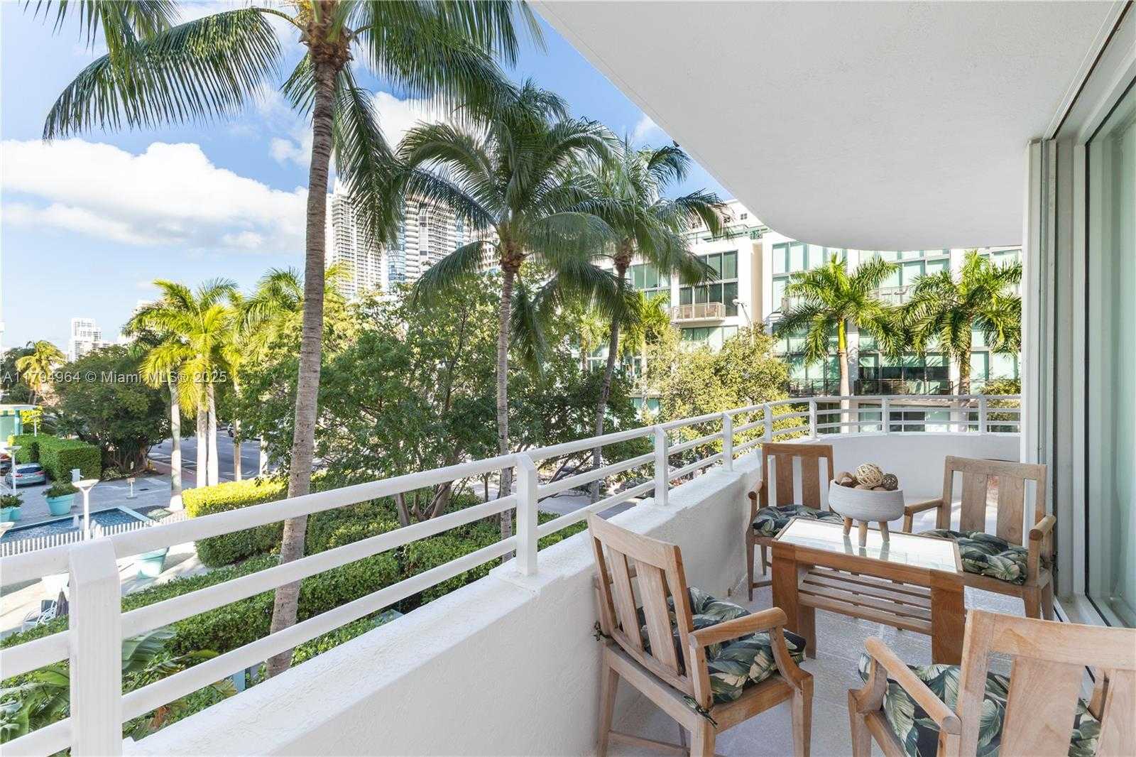 Small Image of 5970 INDIAN CREEK DR #301, Miami Beach Number 3
