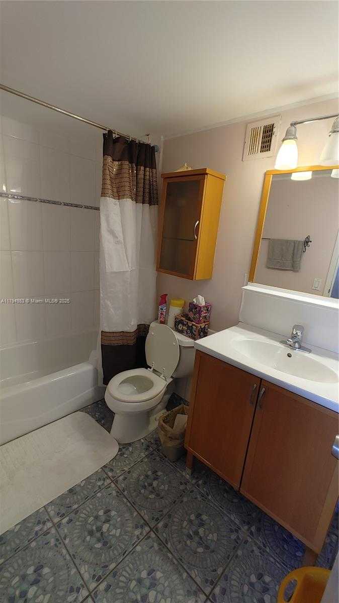 Imagen de Pequeño Objeto