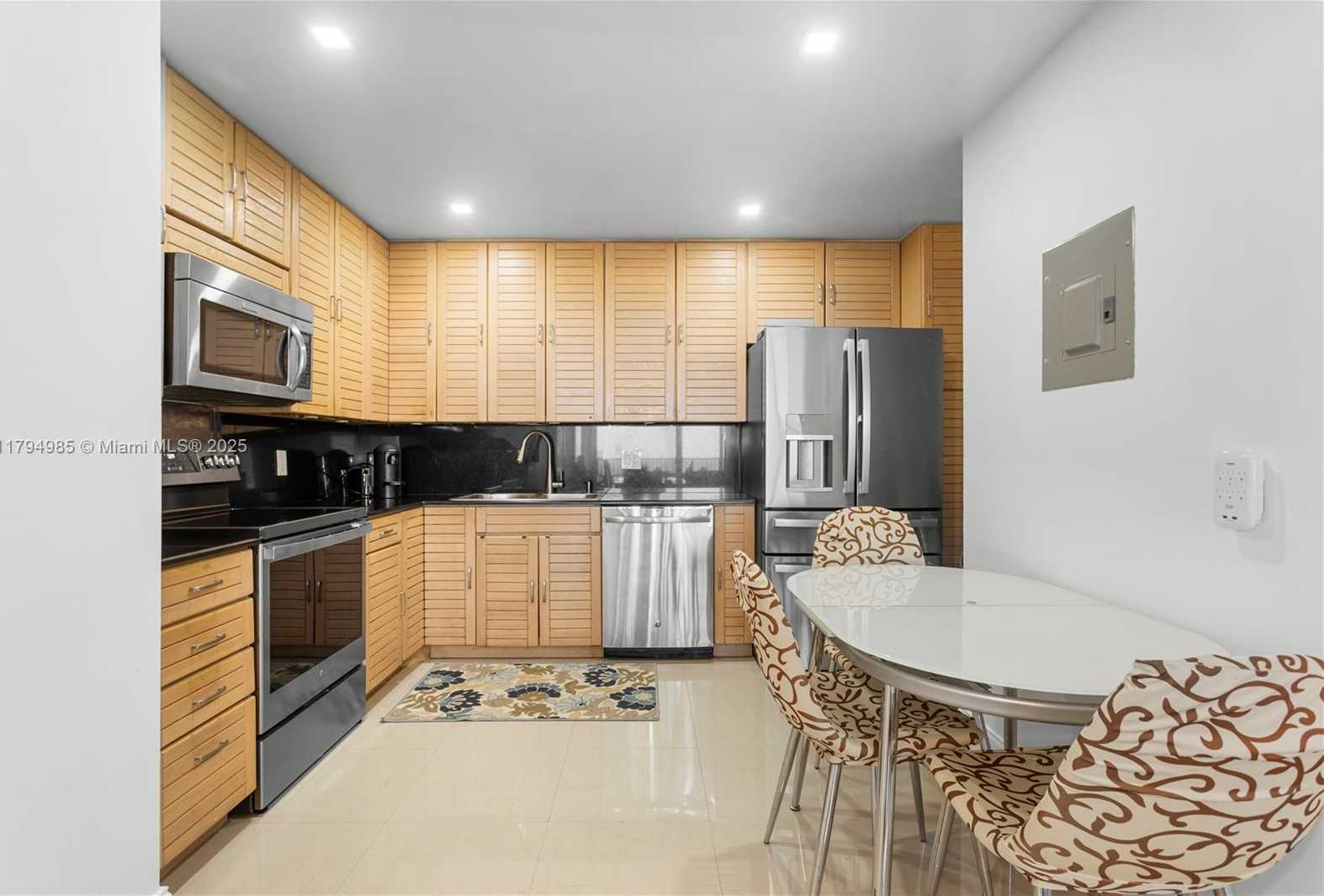 Small Image of 2101 SOUTH OCEAN DR #1001, Hollywood Number 3