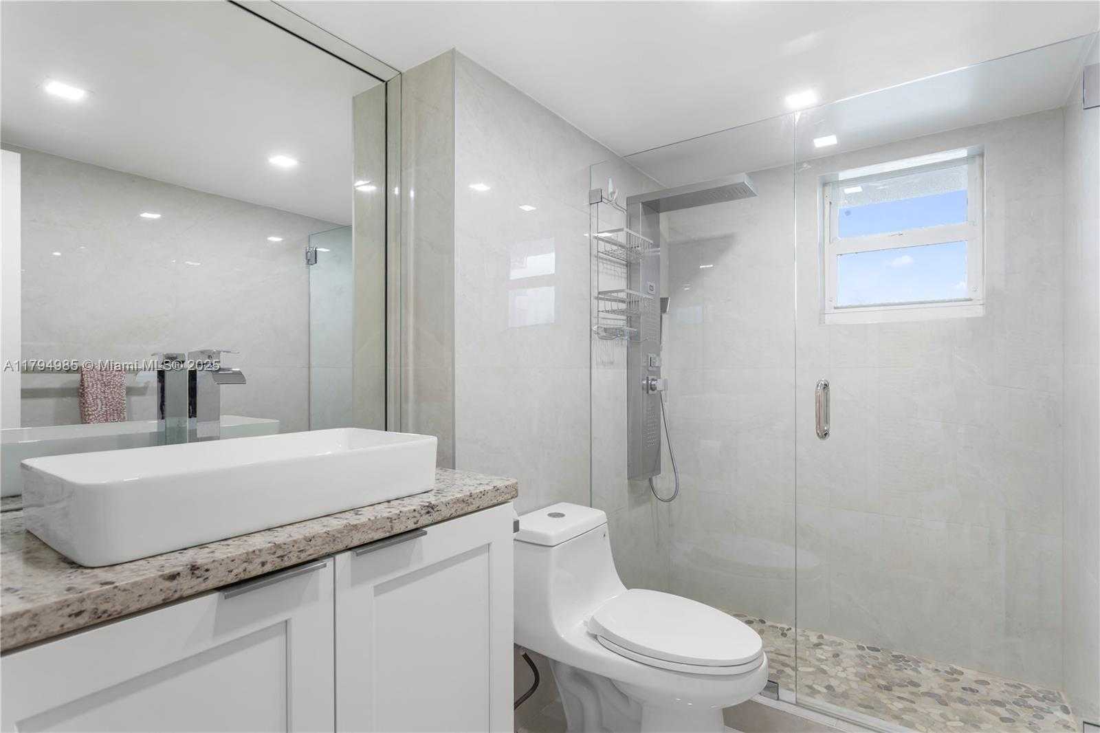 Small Image of 2101 SOUTH OCEAN DR #1001, Hollywood Number 5