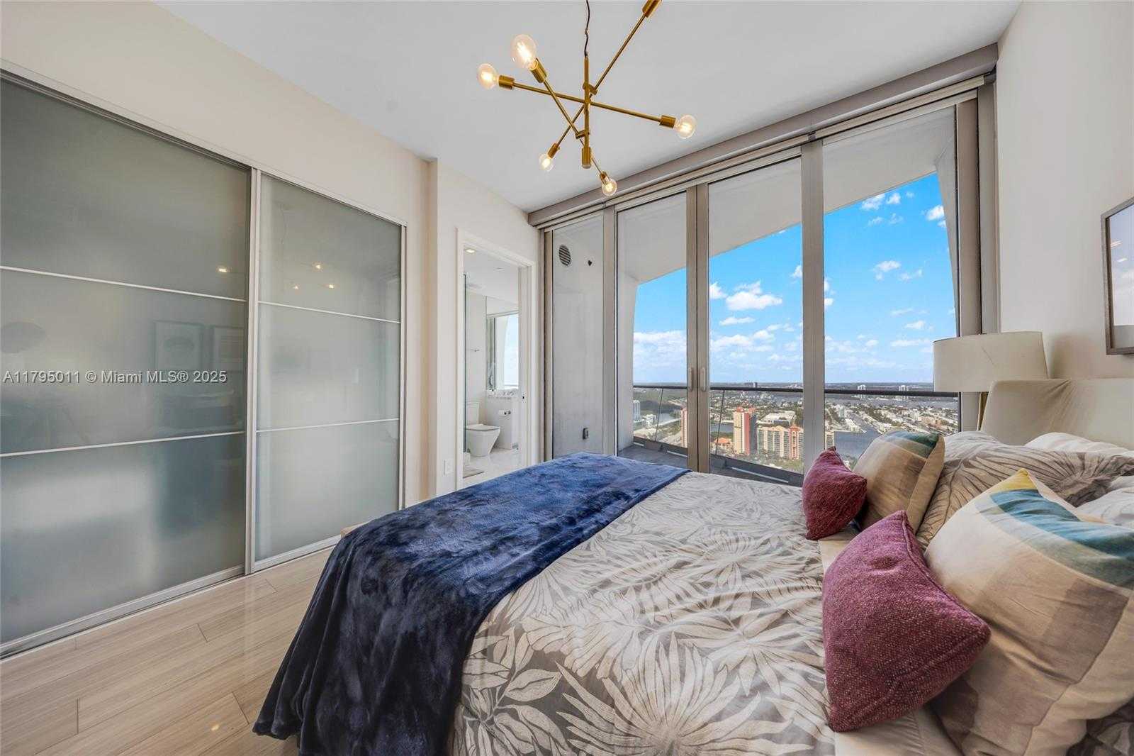 Small Image of 16901 COLLINS AVE #3601, Sunny Isles Beach Number 31