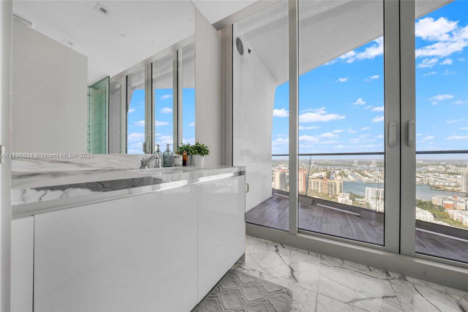 Small Image of 16901 COLLINS AVE #3601, Sunny Isles Beach Number 37