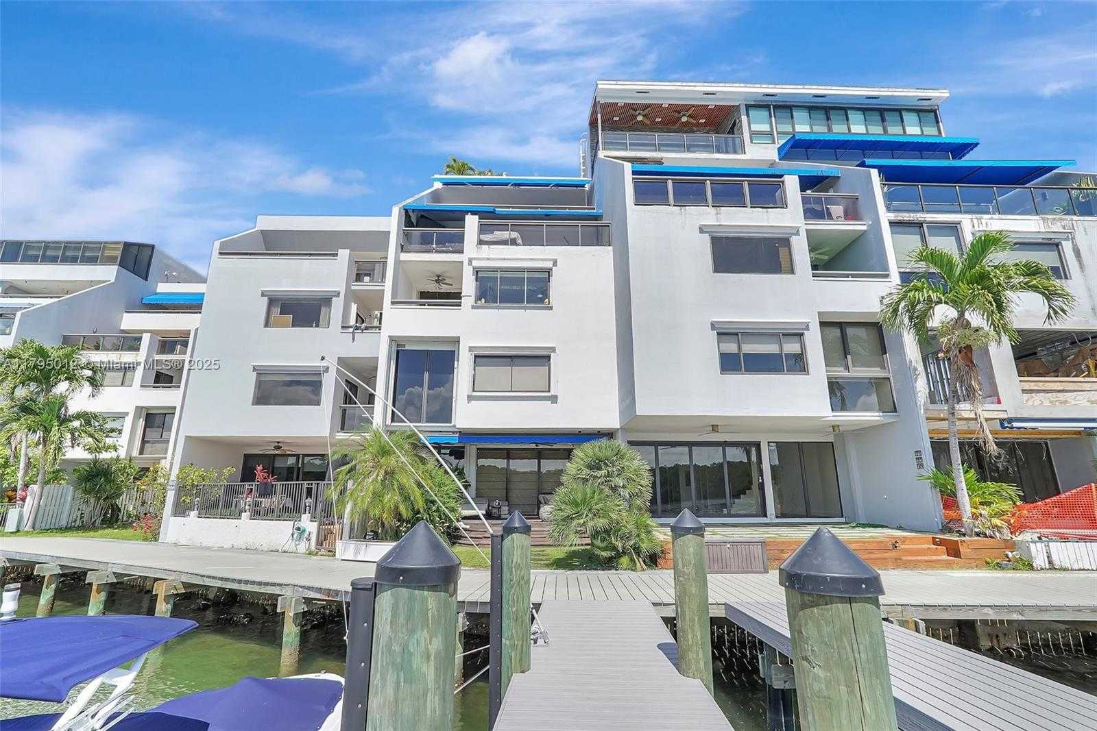 Small Image of 454 POINCIANA DR #1621, Sunny Isles Beach Number 15